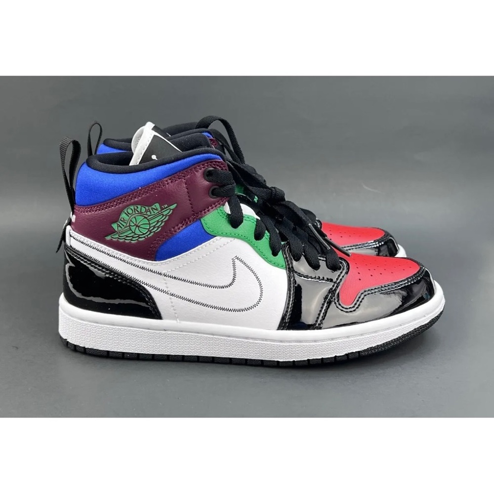 NIKE AIR JORDAN 1 MID SE BLACK/WHITE-UNIVERSITY RED WMNS SIZE 8